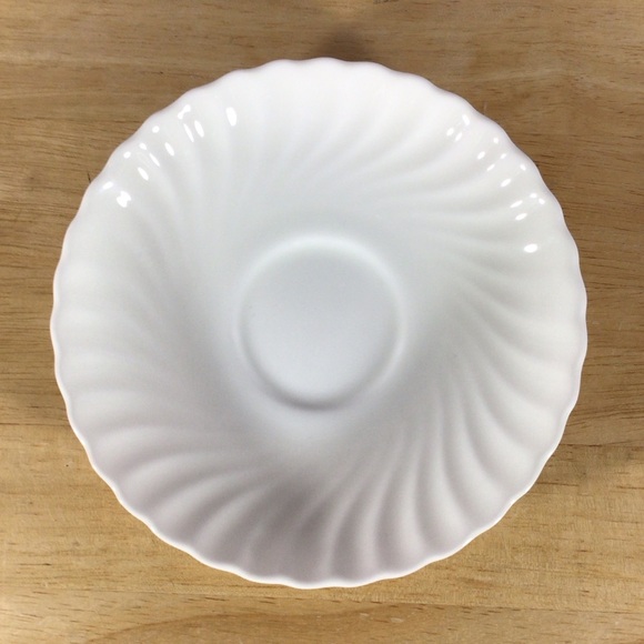 Vintage Minton White Fife Cup and Saucer - Set of 4 - Picture 8 of 10